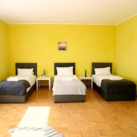 Sunnyhome Monteurwohnungen Und In Bodenwoehr Apartment Bodenwohr