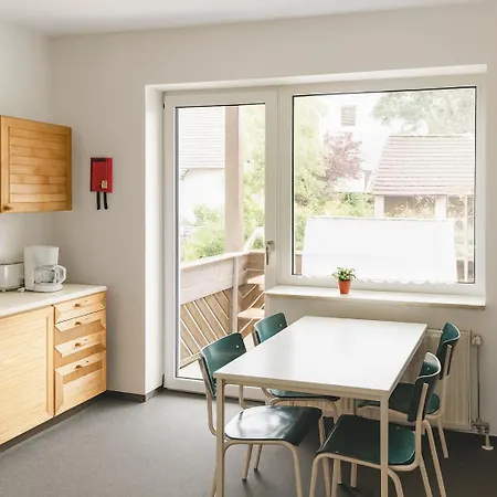 아파트 Sunnyhome Monteurwohnungen Und In Bodenwoehr Bodenwohr